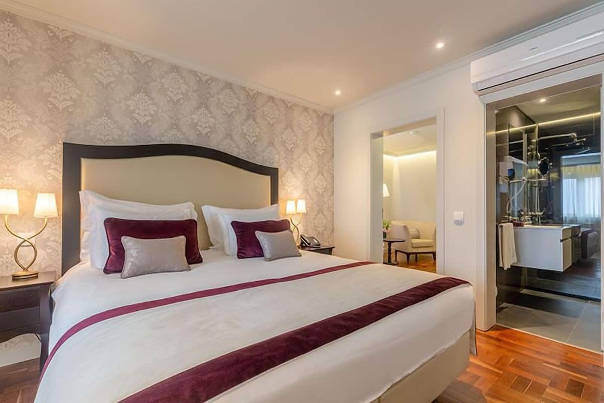 minibar, in-room safe, soundproofing, free wifi