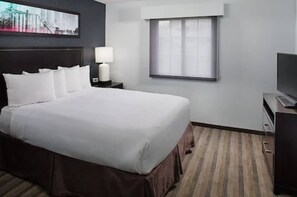 Desk, laptop workspace, iron/ironing board, free cots/infant beds - Hyatt House LAX/ Manhattan Beach (El Segundo)