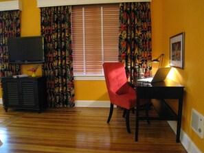 Quarto superior, 1 cama King | Business Center no quarto