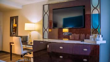 1 bedroom, Egyptian cotton sheets, premium bedding, laptop workspace