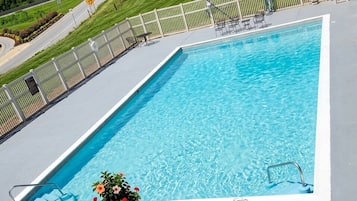 Seasonal outdoor pool