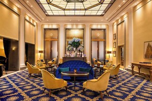 Front of property - Excelsior Hotel Ernst am Dom (Cologne)