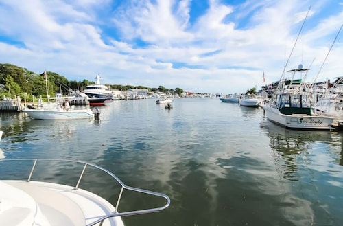 InnSeason Resorts HarborWalk