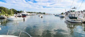 InnSeason Resorts HarborWalk