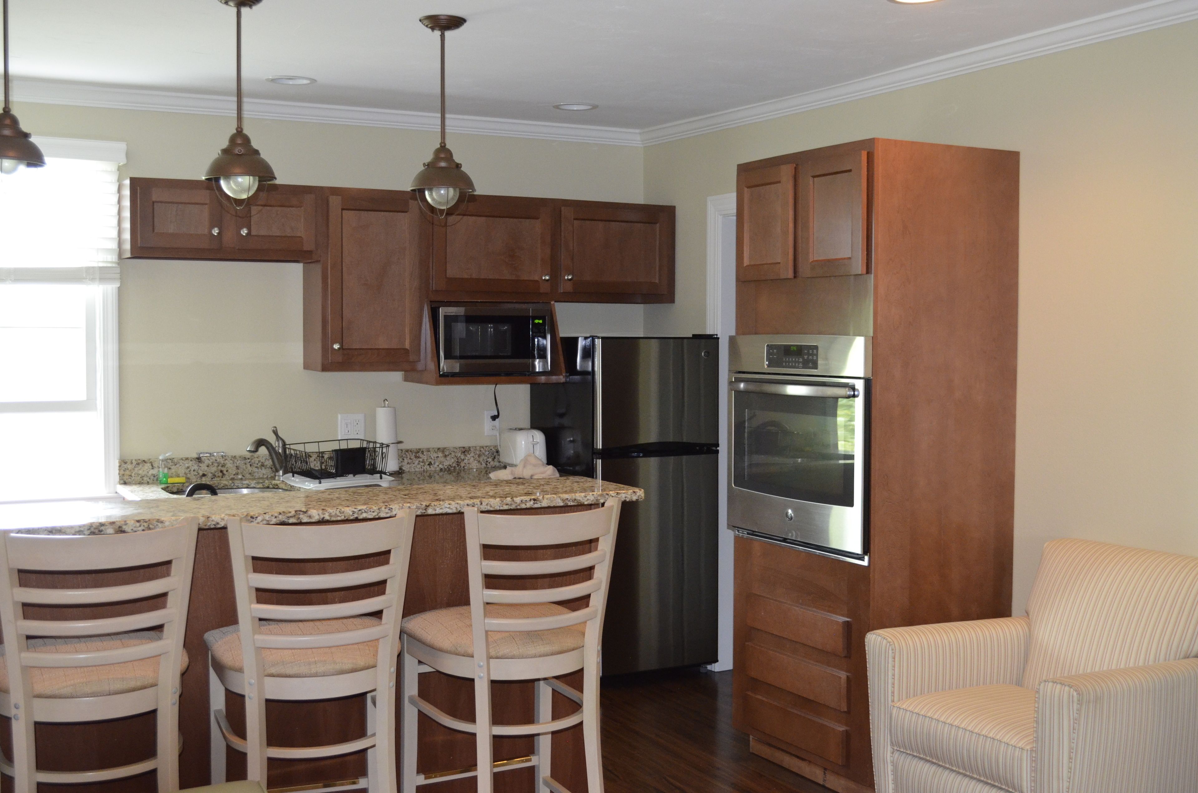 fridge, microwave, dishwasher, coffee/tea maker