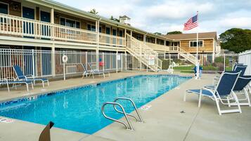 Alberca al aire libre por temporada