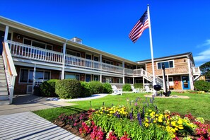 Courtyard - InnSeason Resorts HarborWalk (Falmouth)