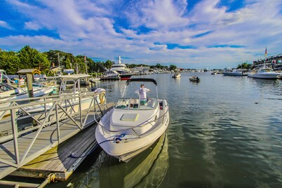 InnSeason Resorts HarborWalk