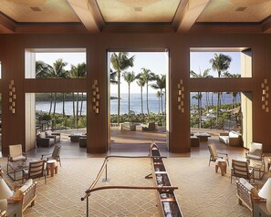 Lobby - Four Seasons Resort Lanai (Lanai City)