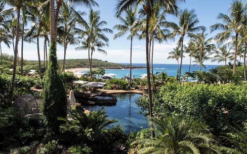 Four Seasons Resort Lanai