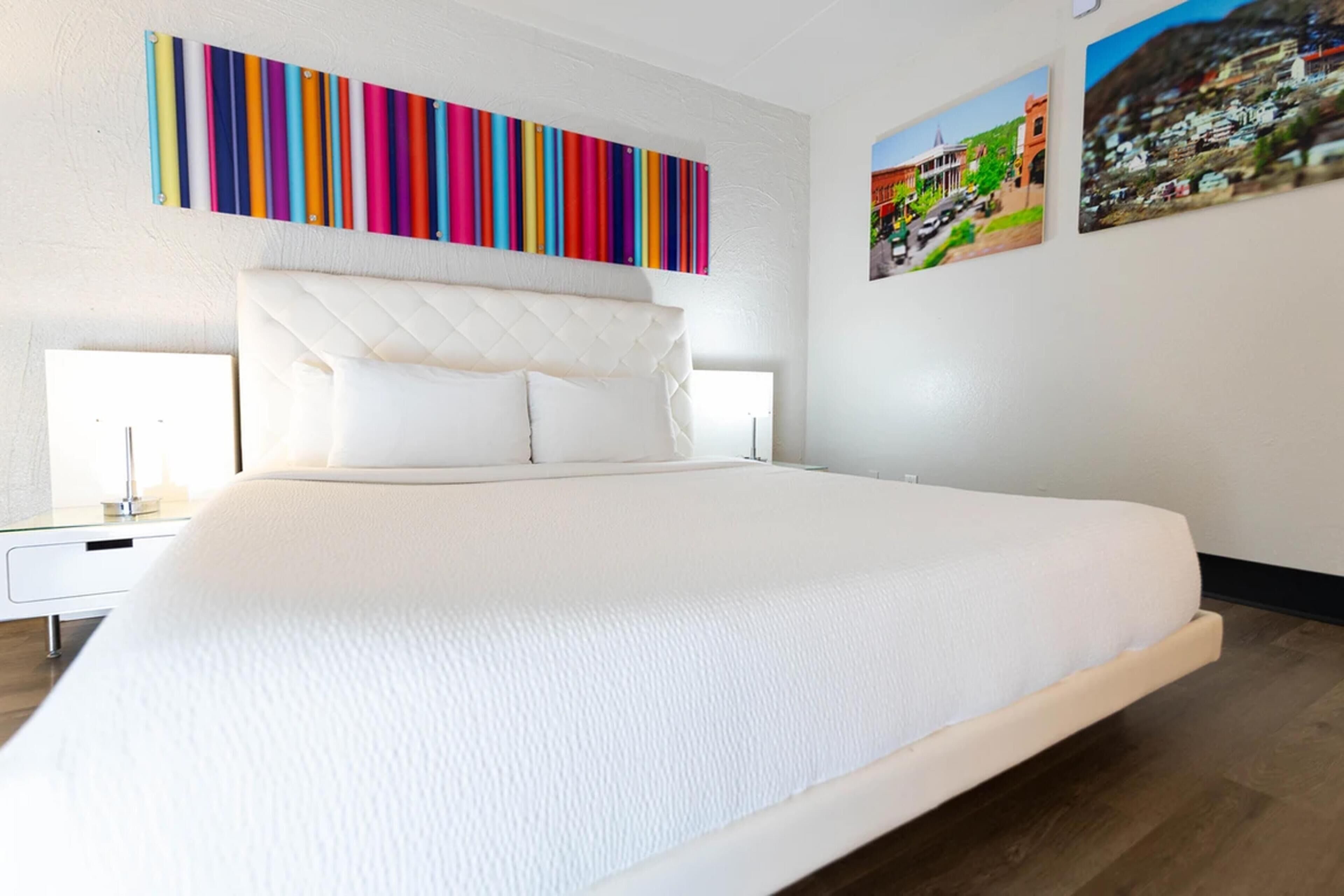 1 bedroom, hypo-allergenic bedding, down comforters, memory foam beds