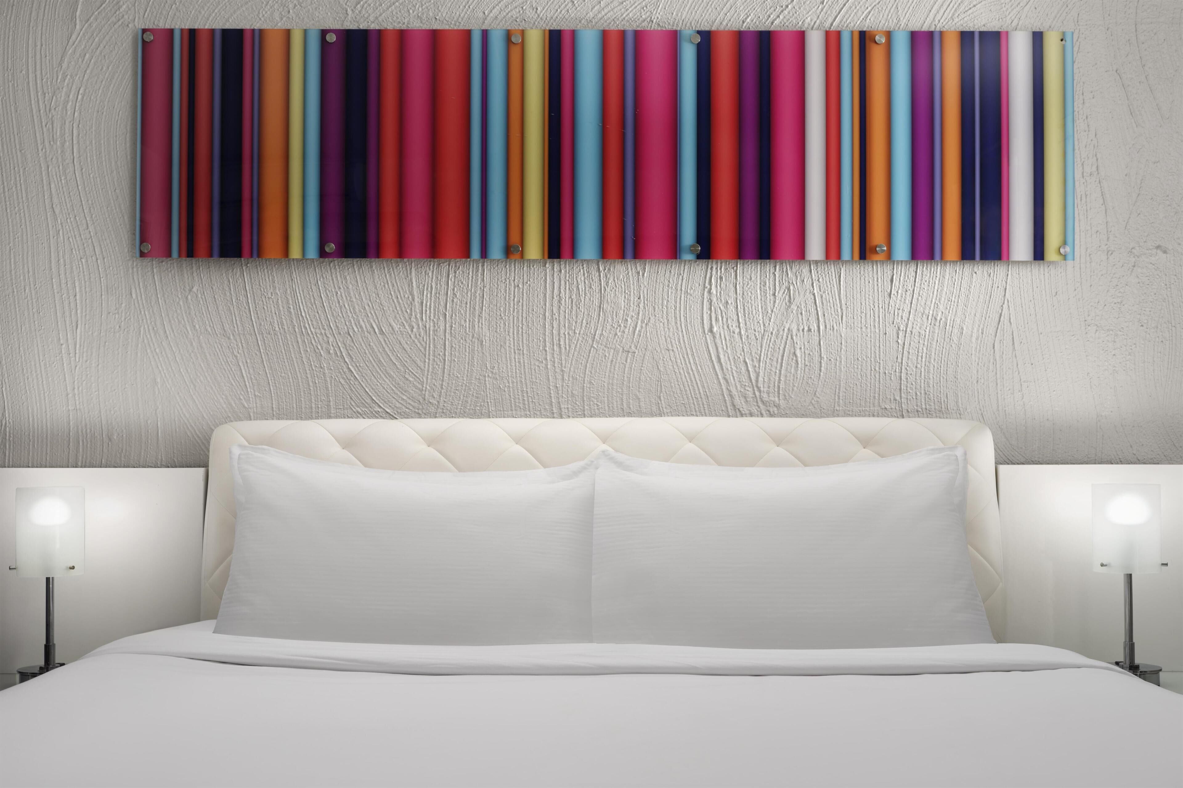 1 bedroom, hypo-allergenic bedding, down comforters, memory foam beds
