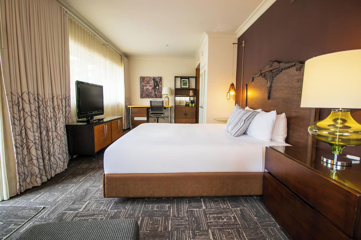 Room, 1 King Bed | 1 bedroom, Frette Italian sheets, premium bedding, pillowtop beds