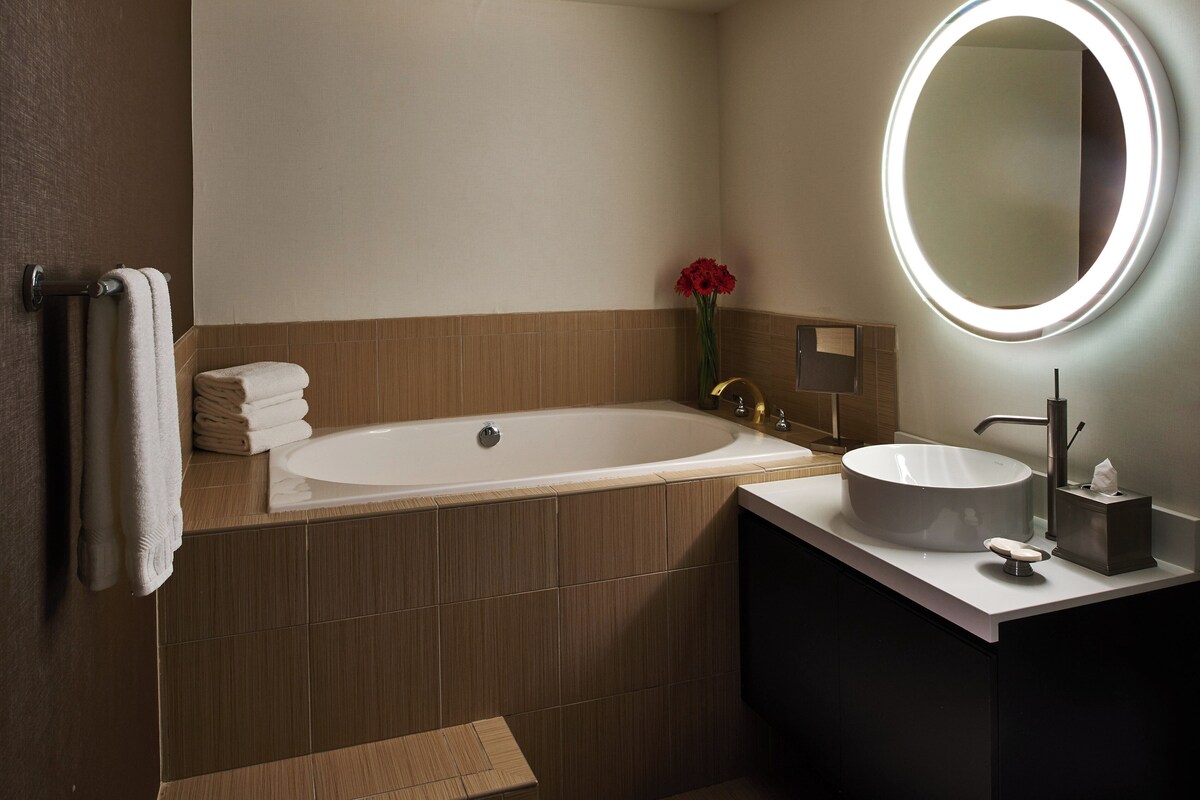 Suite (Imperial) | Room amenity