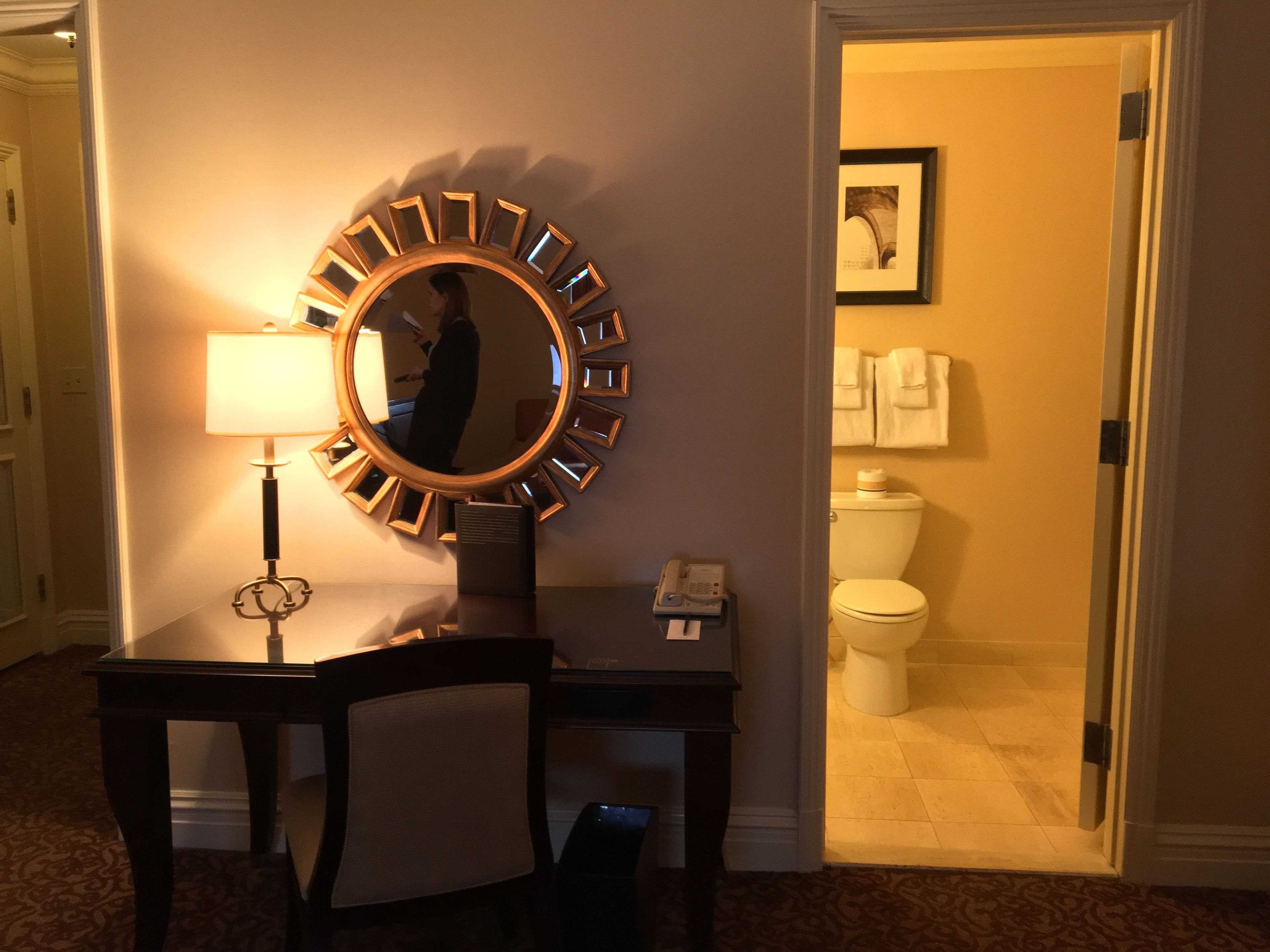 combined shower/bathtub, rainfall showerhead, free toiletries