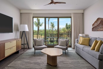 Hotel room view looking out at Hilton Grand Vacations Club Maui Bay Villas