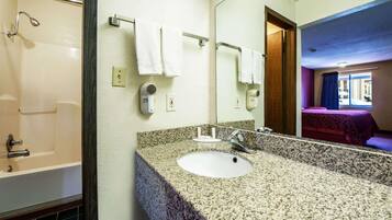 Combined shower/bathtub, eco-friendly toiletries, hair dryer, towels
