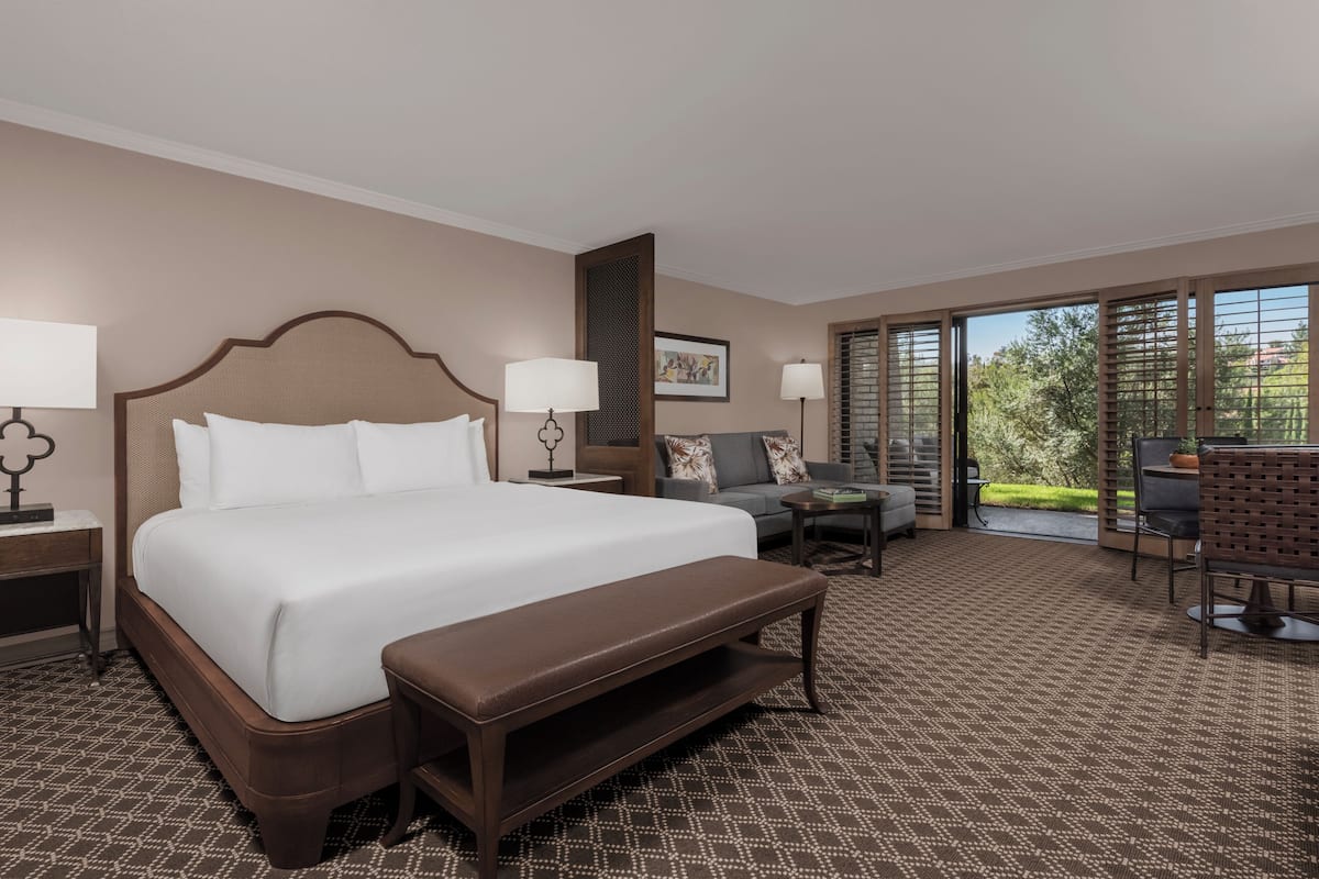 Studio Suite, Mobility Accessible (View) | Hypo-allergenic bedding available, in-room safe, desk