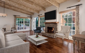 Hypo-allergenic bedding, in-room safe, desk, iron/ironing board at Rancho Bernardo Inn