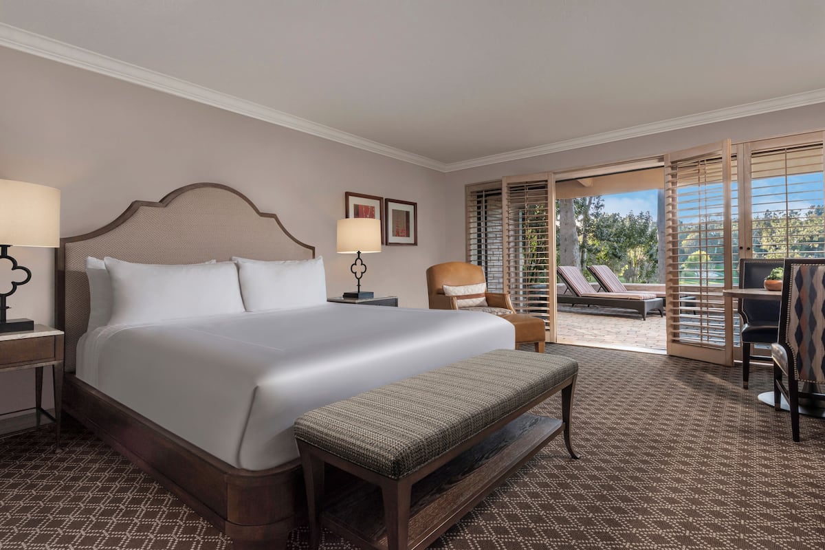 Presidential Suite (Presidio) | Hypo-allergenic bedding available, in-room safe, desk