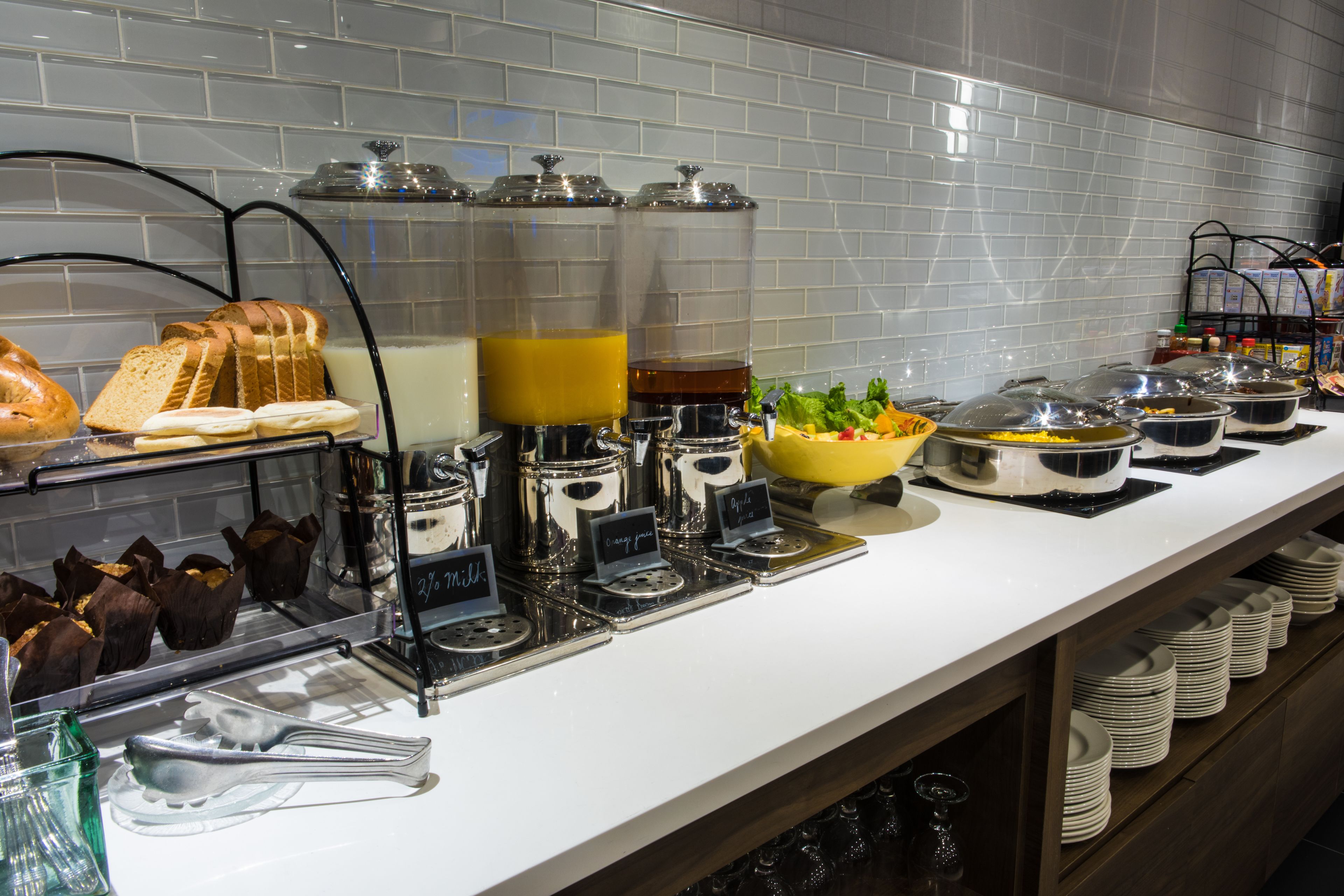 daily full breakfast for a fee