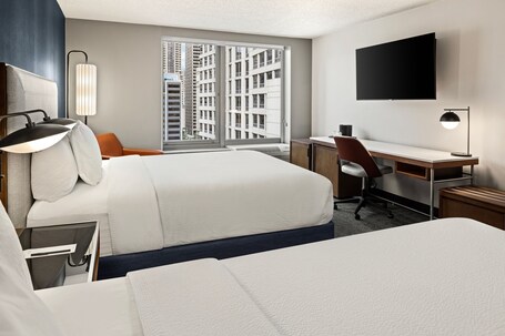 Courtyard by Marriott Chicago Downtown River North - Image 12