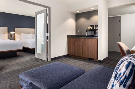 Courtyard by Marriott Chicago Downtown River North - Image 44