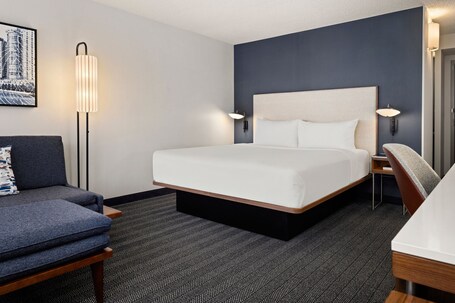 Courtyard by Marriott Chicago Downtown River North - Image 48