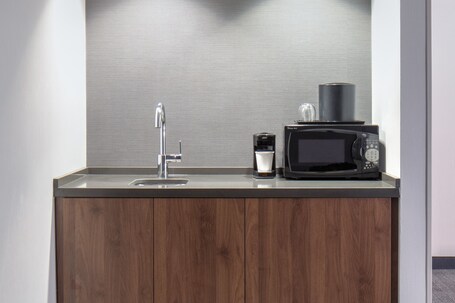 Courtyard by Marriott Chicago Downtown River North - Image 38