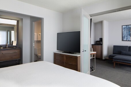 Courtyard by Marriott Chicago Downtown River North - Image 47