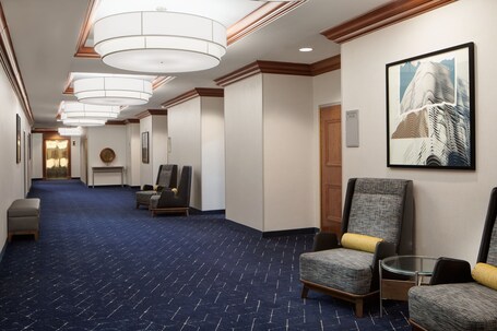 Courtyard by Marriott Chicago Downtown River North - Image 37