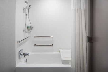 Courtyard by Marriott Chicago Downtown River North - Image 51