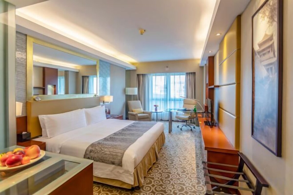 Superior Room (Double Bed)