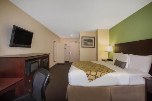 In-room safe, desk, blackout curtains, soundproofing