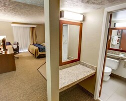 标准房, 1 张特大床, 无烟房 | 浴室 | 淋浴/盆浴组合、免费洗浴用品、吹风机、毛巾