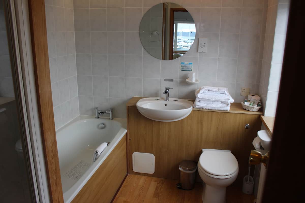 room, sea view | iron/ironing board, free wifi, bed sheets