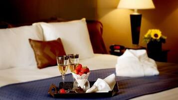 Standard Room | Desk, blackout drapes, iron/ironing board, free WiFi