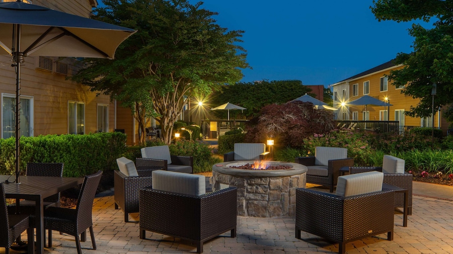 Sonesta Select Chattanooga Hamilton Place