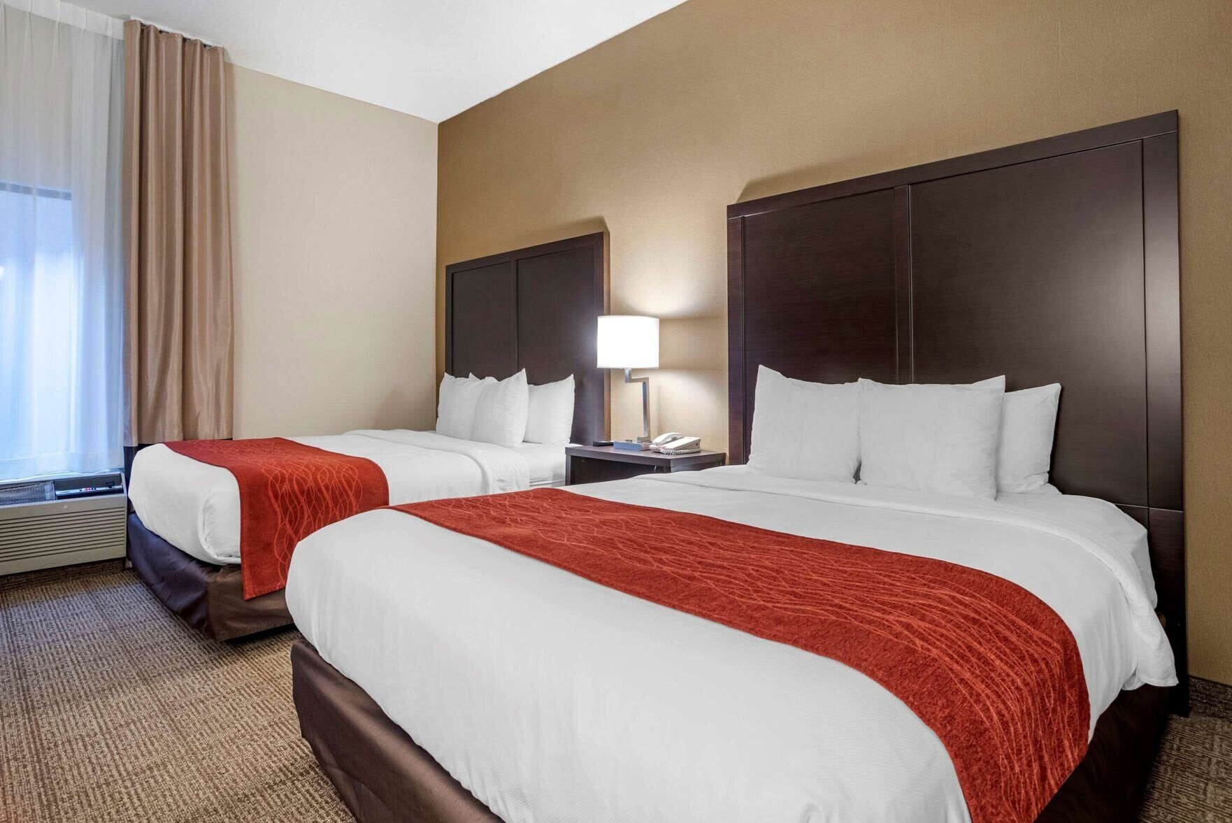 Pillowtop beds, in-room safe, desk, laptop workspace