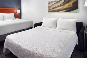 Ropa de cama de alta calidad y escritorio