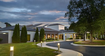 Courtyard Charlotte Arrowood