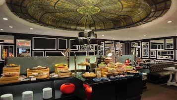 Daily buffet breakfast (SGD 32.00 per person)