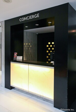 Concierge desk