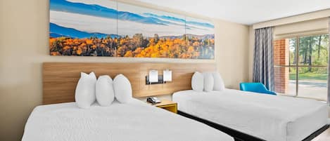 Standard Double Room, Non Smoking | In-room safe, desk, laptop workspace, iron/ironing board