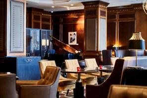 2 restaurants; breakfast, lunch, dinner, and brunch served - Steigenberger Icon Wiltcher's (Brussels)