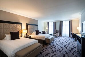 Deluxe Room | Premium bedding, minibar, in-room safe, individually decorated