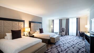 Habitación Deluxe con 2 camas individuales | Ropa de cama de alta calidad y minibar