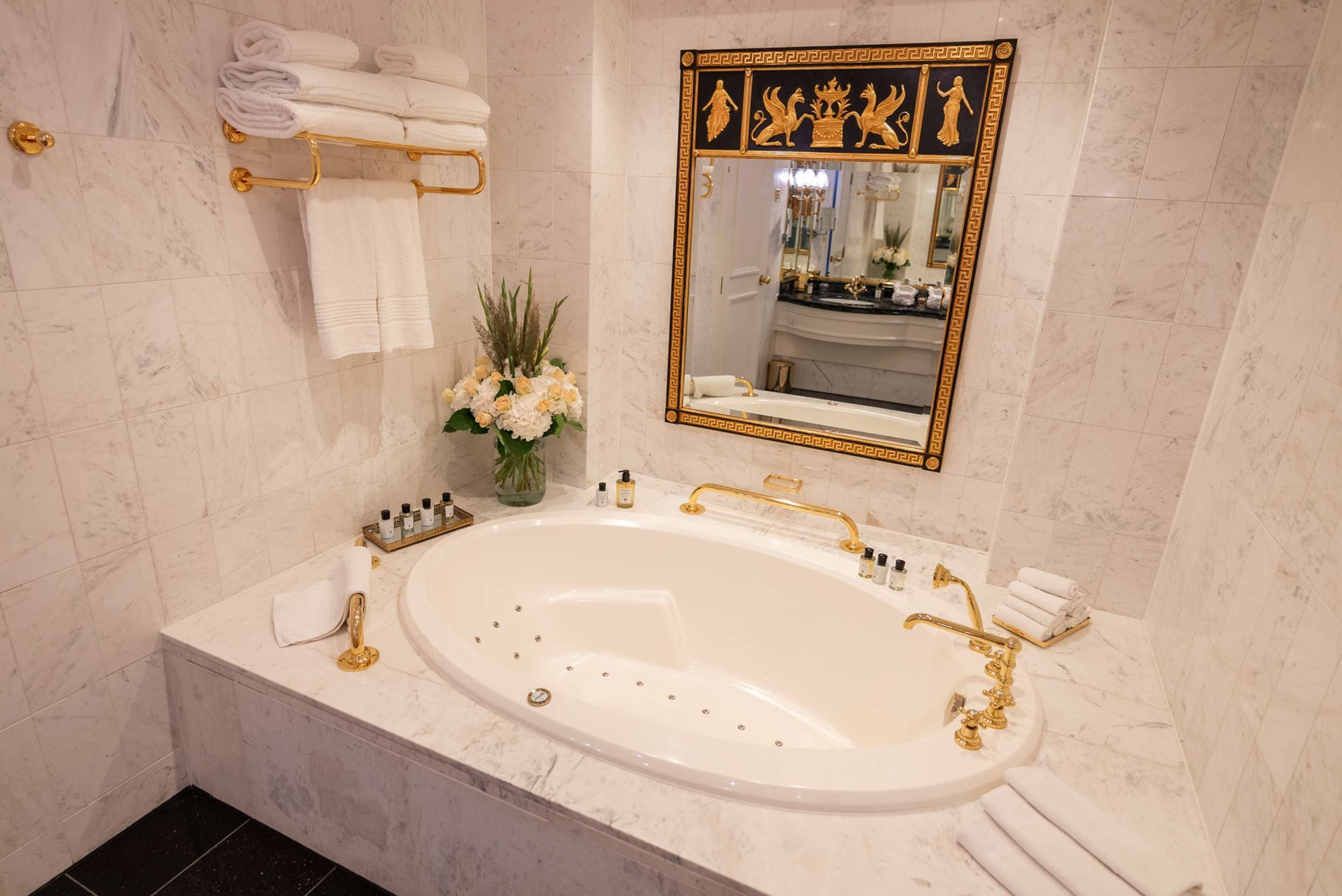 junior suite | 1 bedroom, premium bedding, minibar, in-room safe