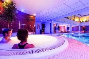 Sauna, hot tub, steam room, massages