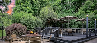 Sonesta Charlotte Lower South End